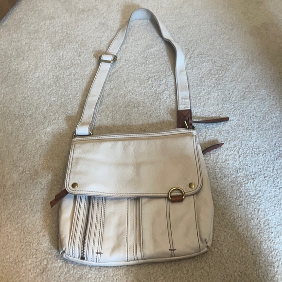 Fossil Crossbody - Picture 1 of 5